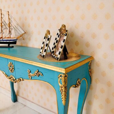 B And G Console