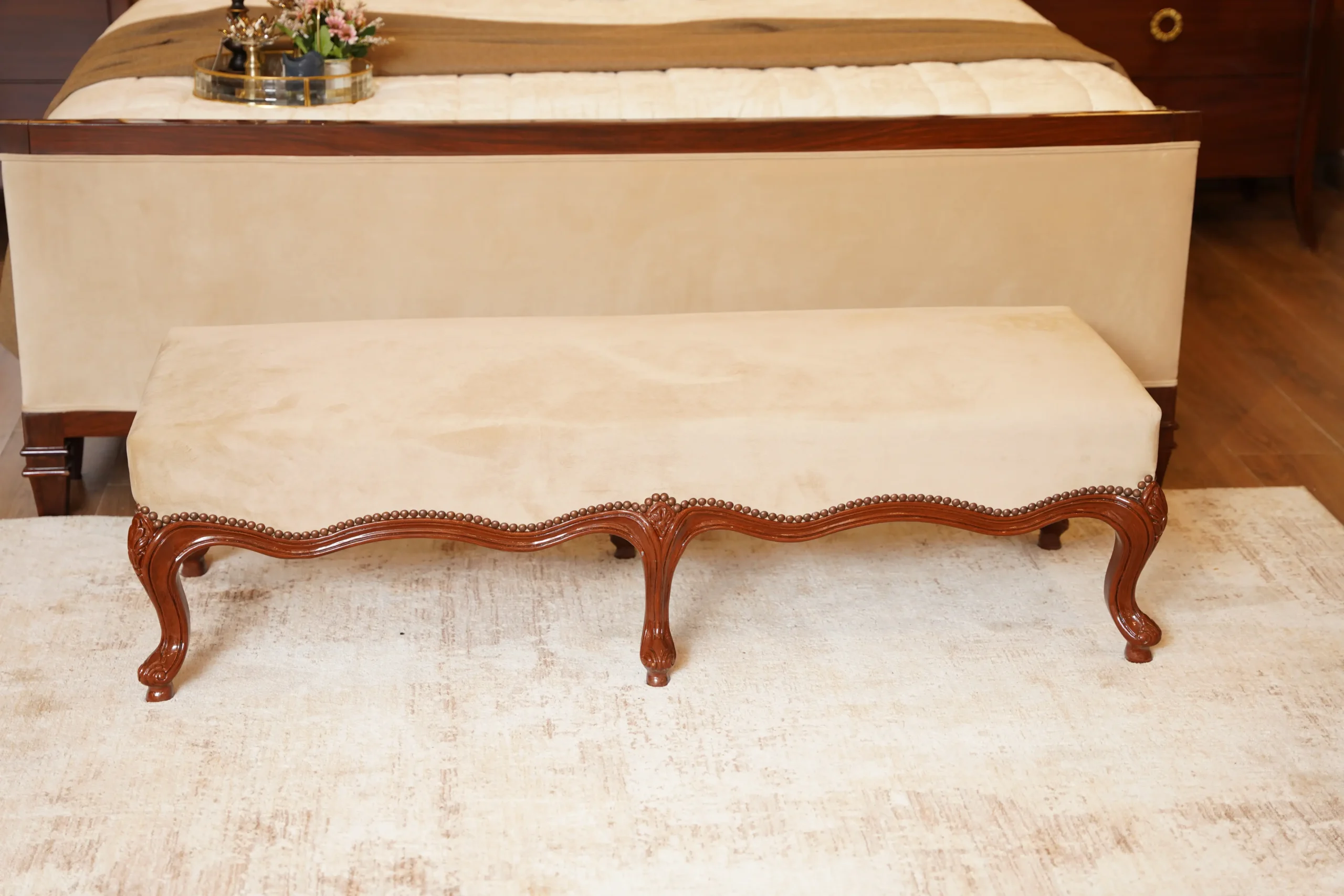 Hiresses Bench