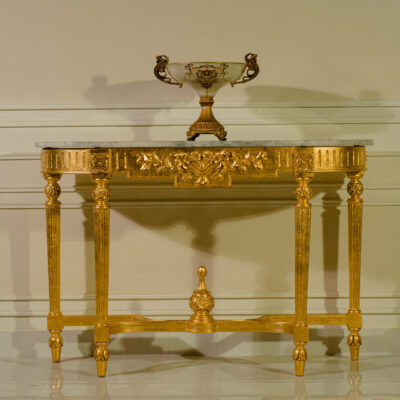 Baroque Console