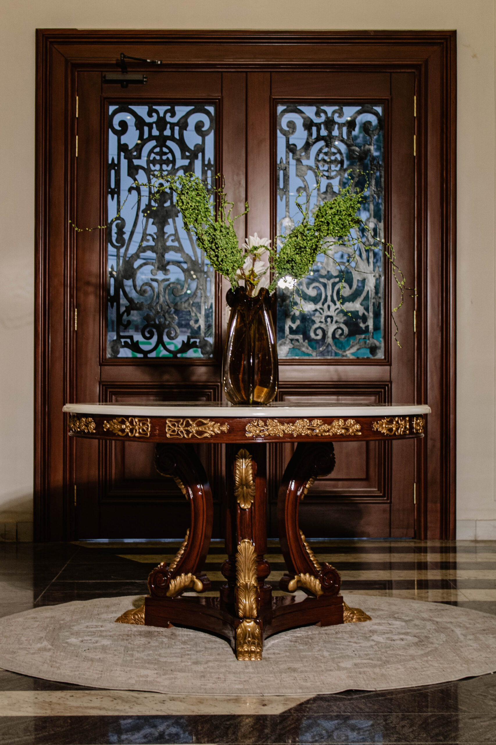 Painted Round Foyer Table - Image 2