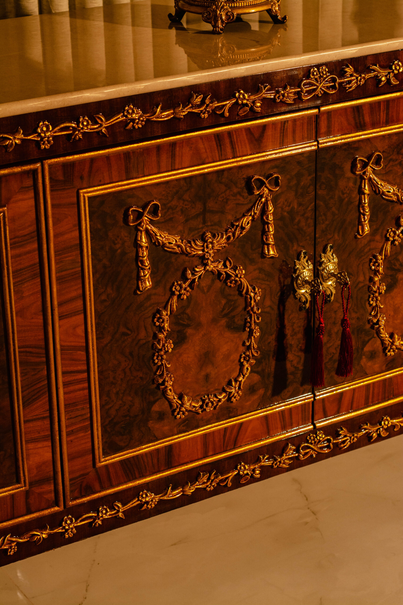Regence Sideboard With Marble - Image 5