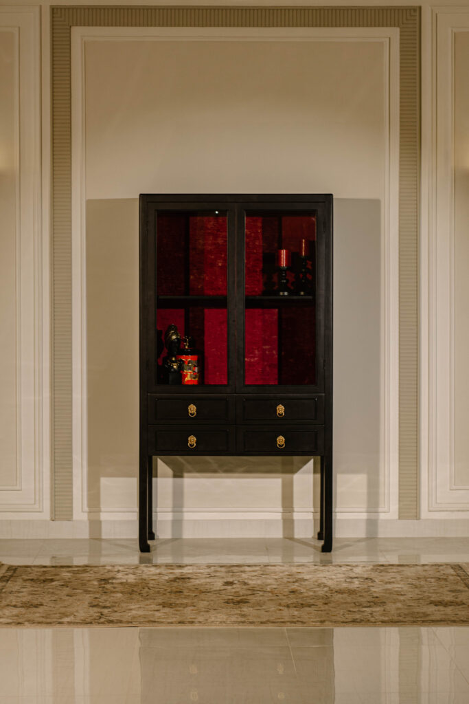 This image is for Mono Cabinet