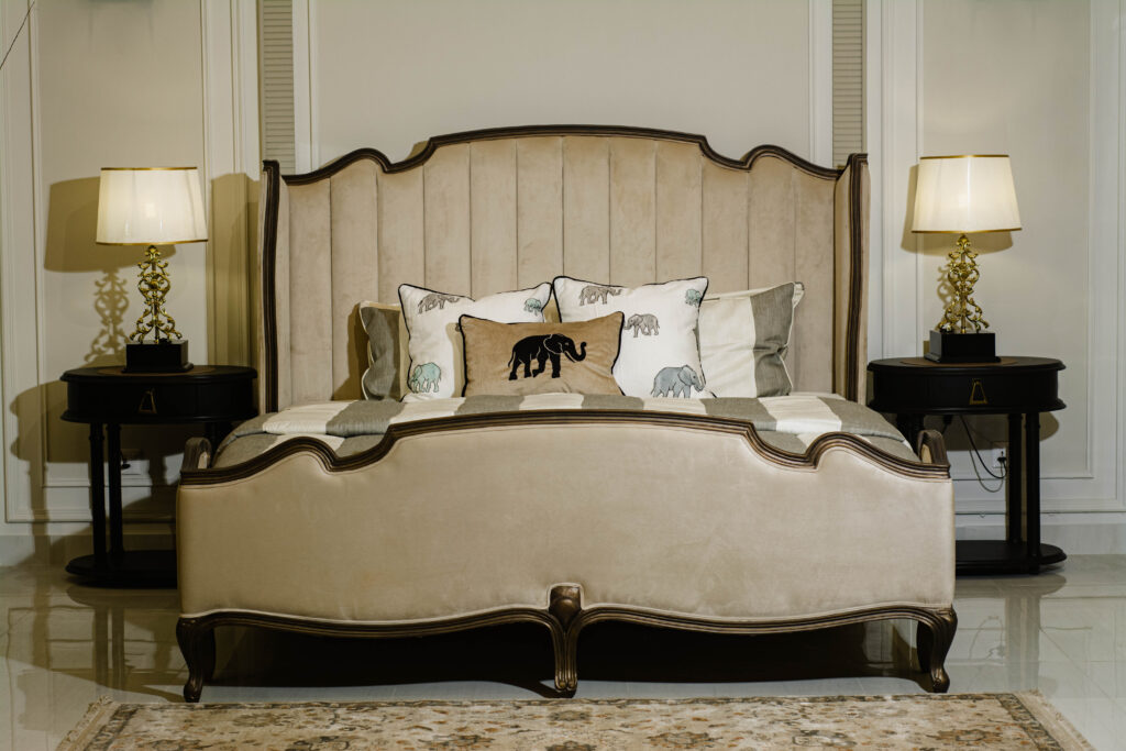Pierre Bed