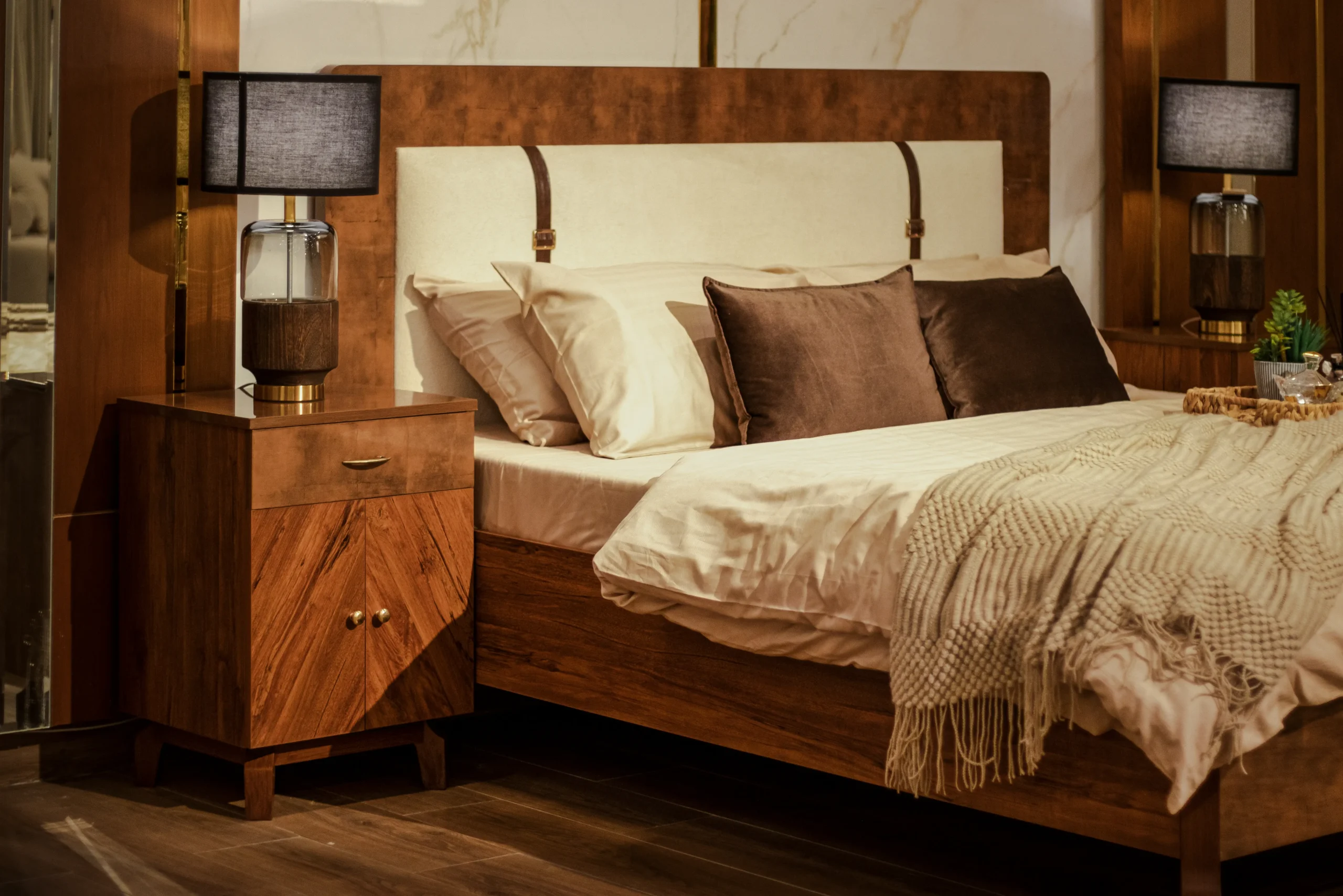Claudia Bed Set