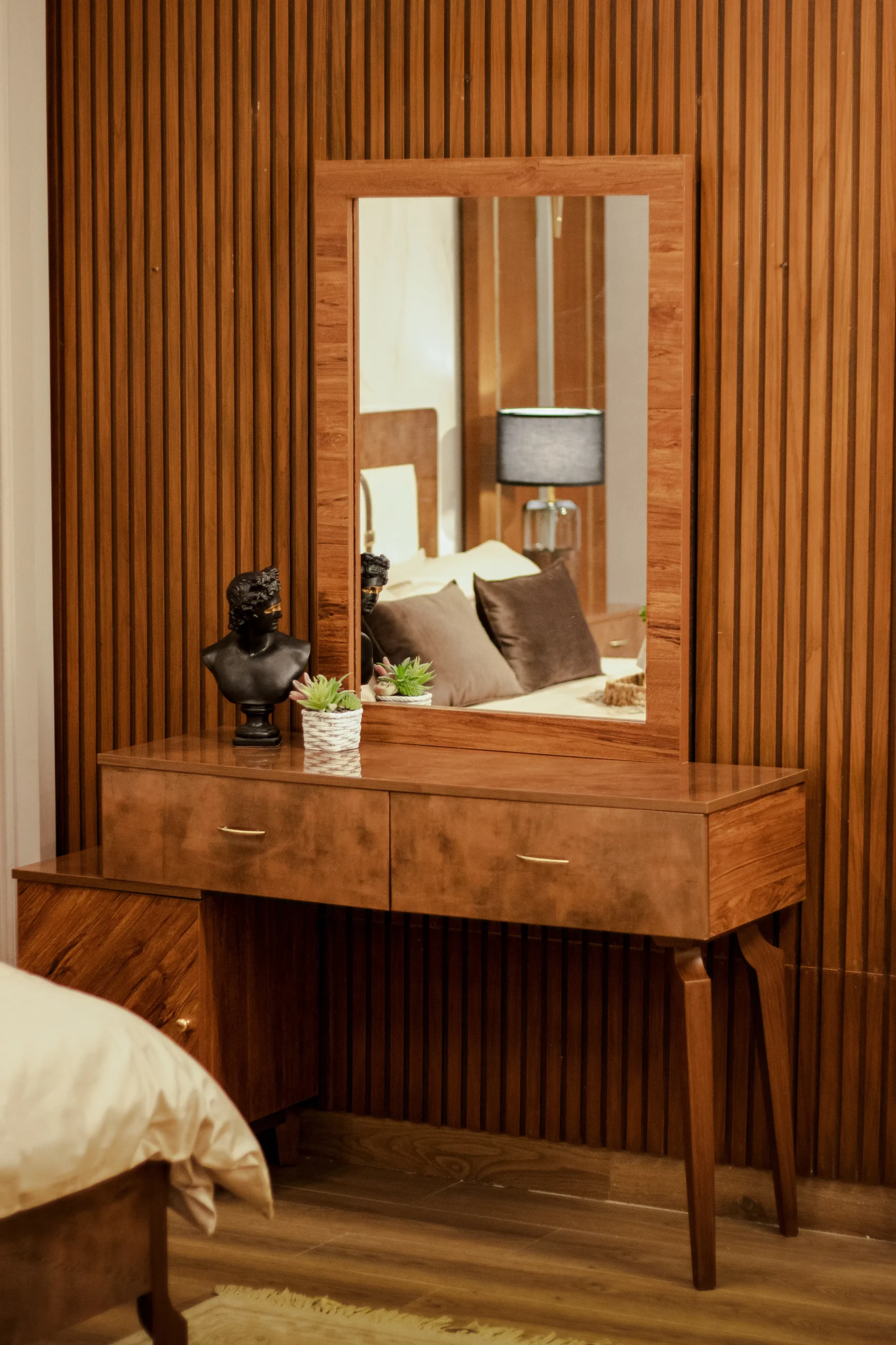 Claudia Bed Set