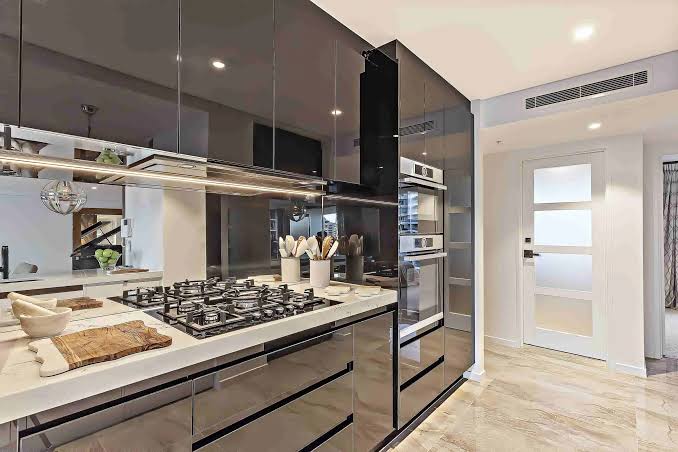 Glossy Kitchen Cabinets