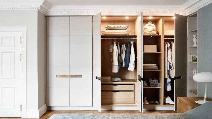 What Should You Check Before Ordering a Custom Wardrobe? Complete Guide